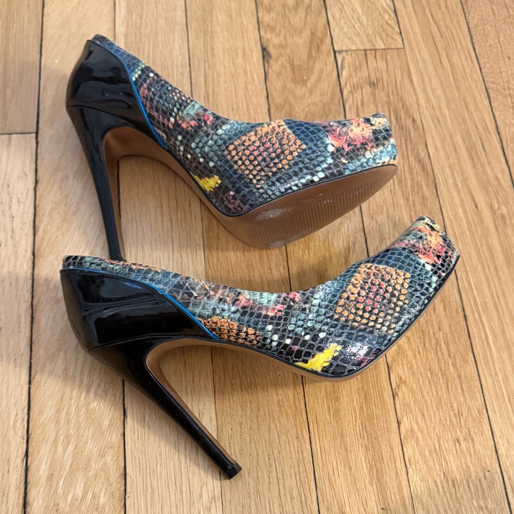 BCBGeneration Black and Multicolor Platform Heels - image 6